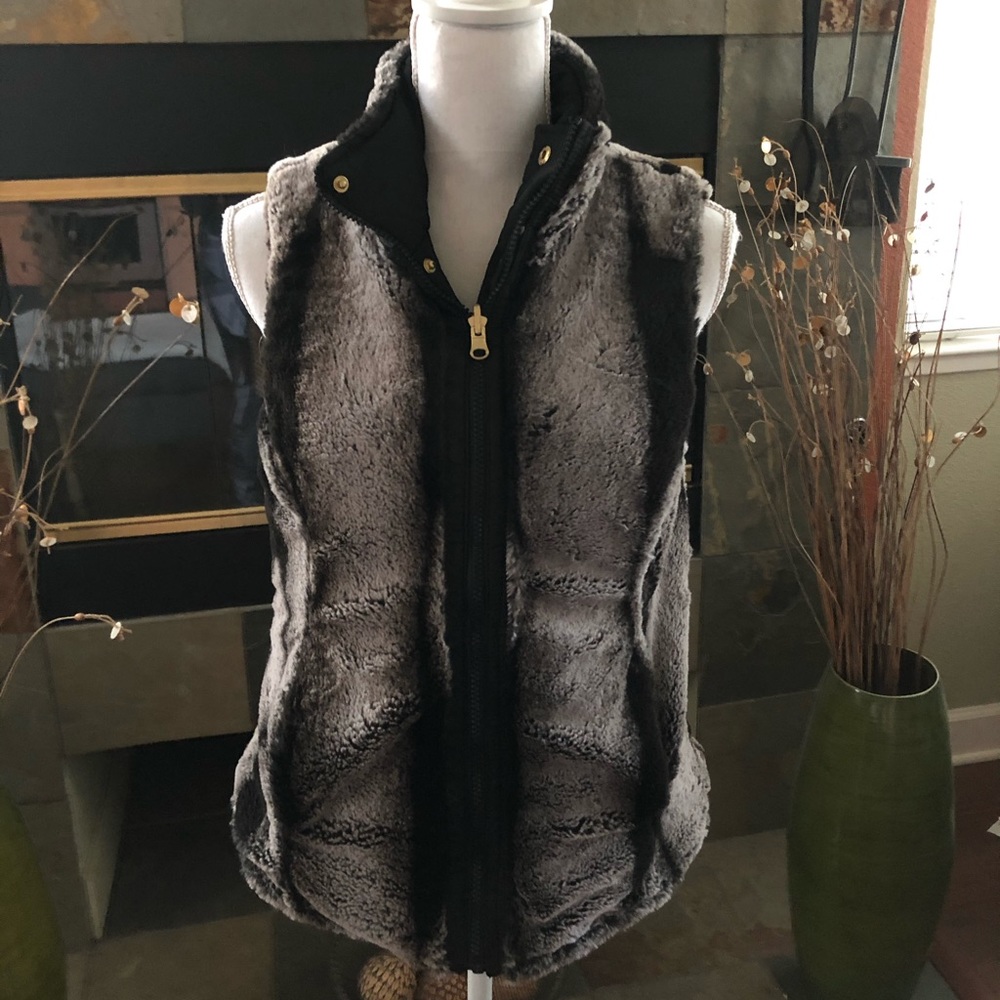 Reversible Soft Black Vest